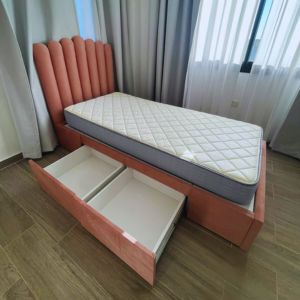 Cama Box Premium + Respaldo Nube