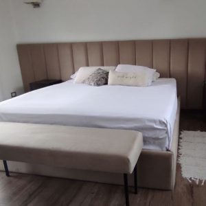 Cama + Respaldo Berlin Canelon 03.07.2025